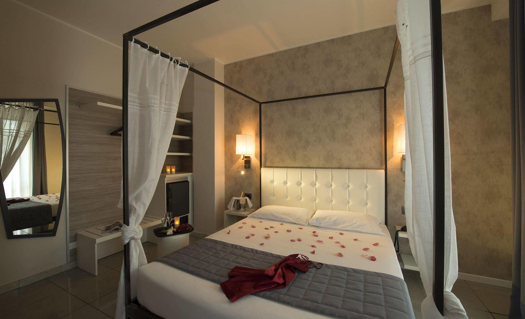 Hotel San Francisco Milaan Buitenkant foto